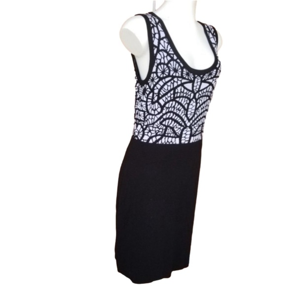 EUC Carmen Marc Valvo Black White Tank Sweater Dress Sweater Knit Dress Sz Large - Picture 4 of 9